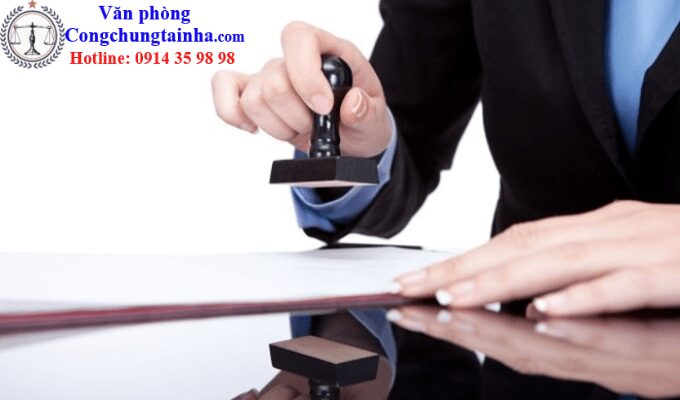 Văn phòng công chứng là gì? Văn phòng công chứng là dùng để chỉ những văn phòng chuyên thực hiện việc kiểm tra, công chứng, xác nhận tính hợp pháp của các loại giấy tờ, hồ sơ gần với nơi bạn ở nhất.